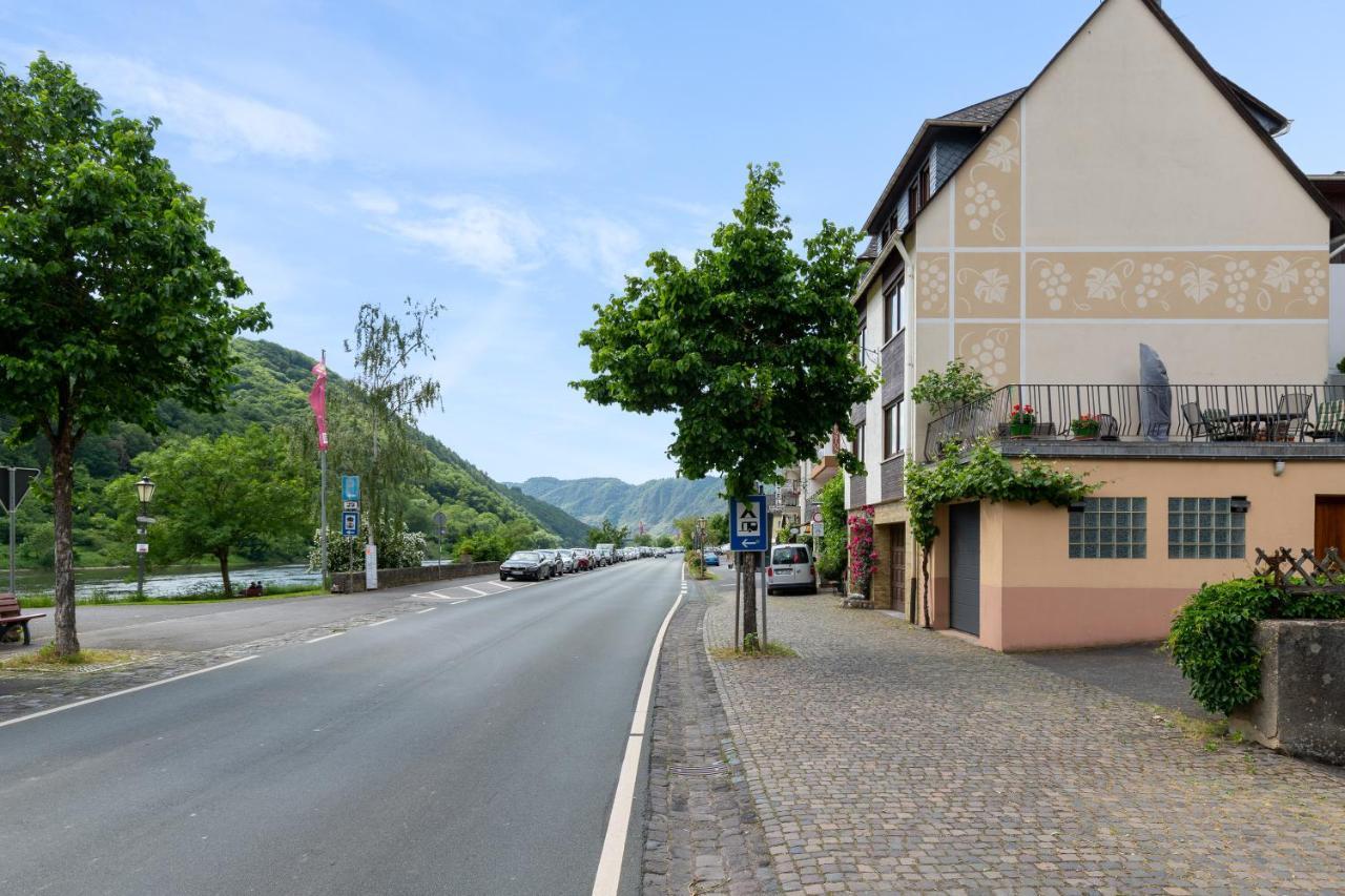 Haus Blaue Traube Mit Moselblick Apartman Ediger-Eller Kültér fotó