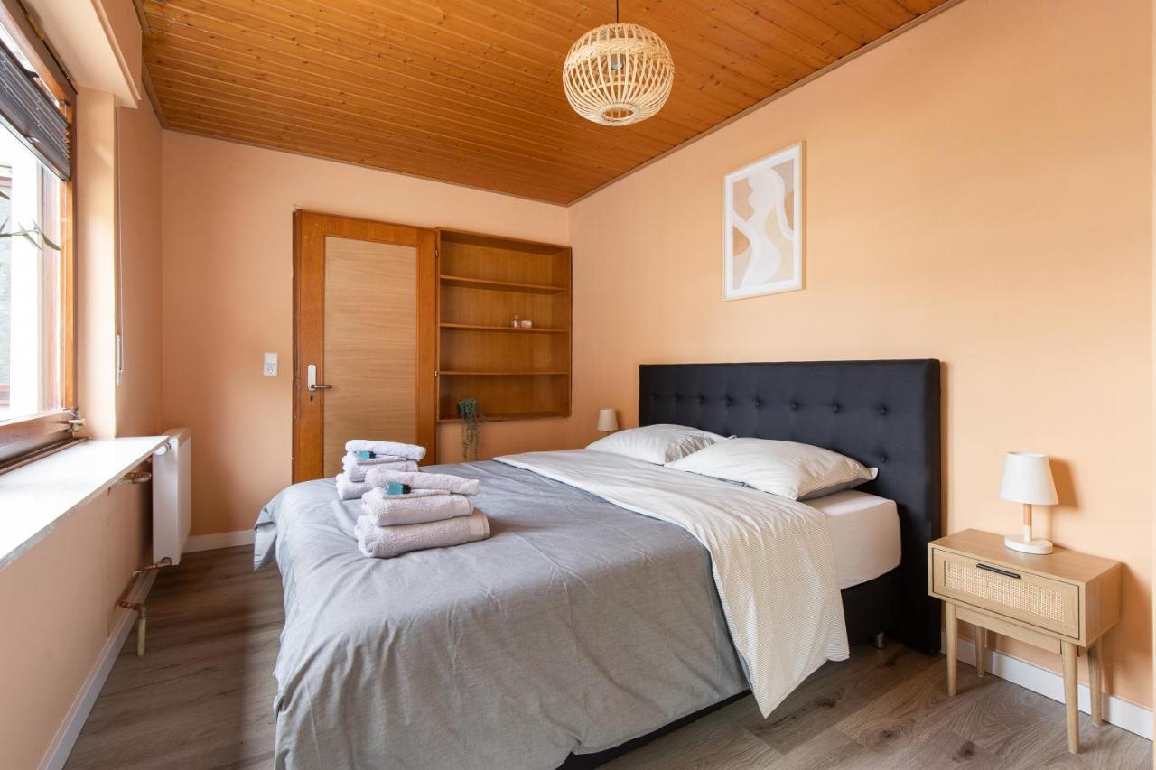 Haus Blaue Traube Mit Moselblick Apartman Ediger-Eller Kültér fotó