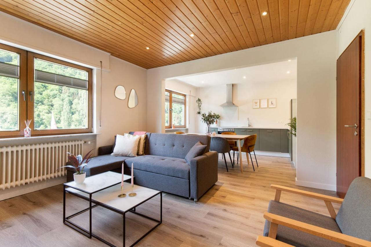Haus Blaue Traube Mit Moselblick Apartman Ediger-Eller Kültér fotó