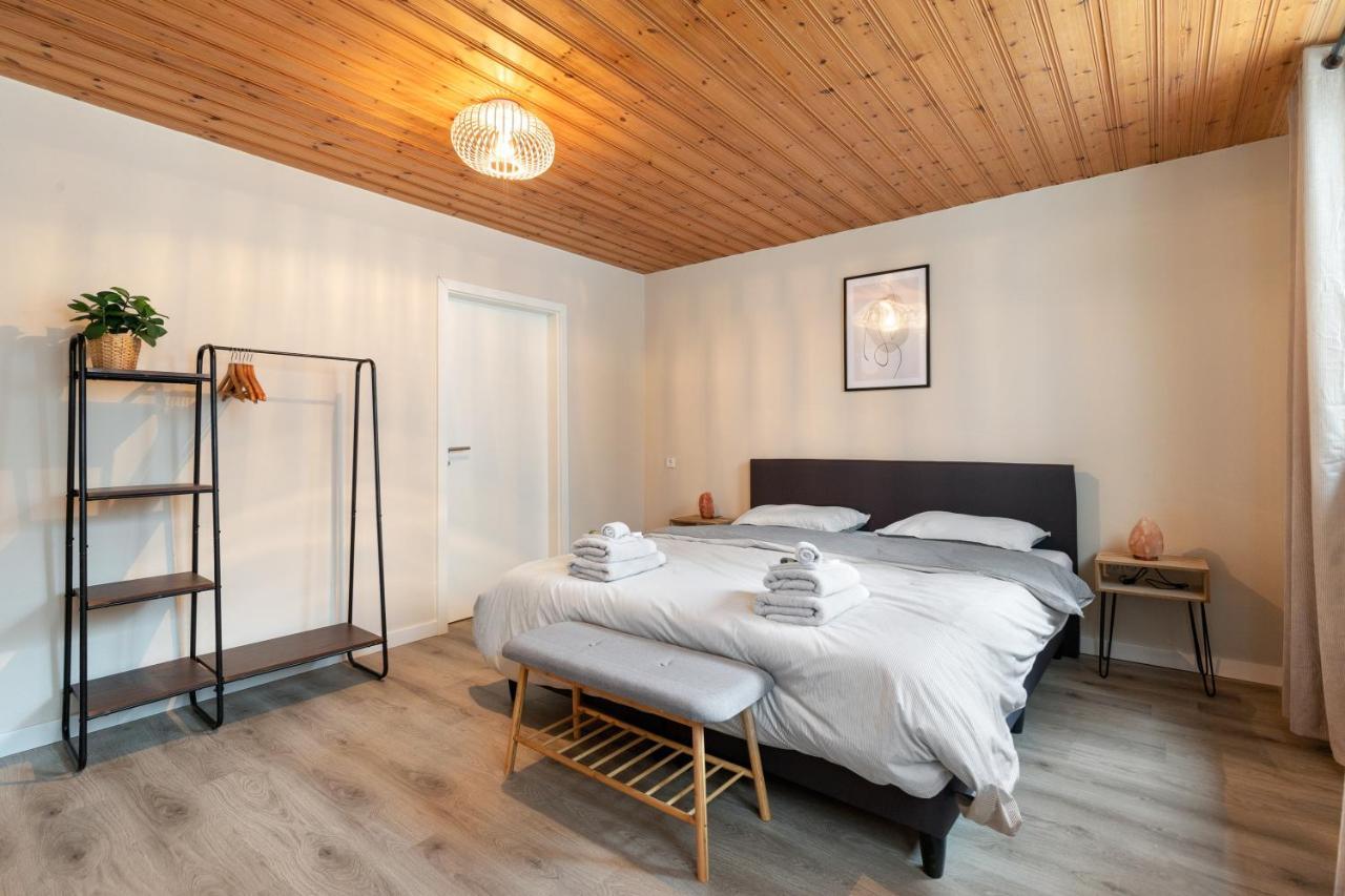 Haus Blaue Traube Mit Moselblick Apartman Ediger-Eller Kültér fotó