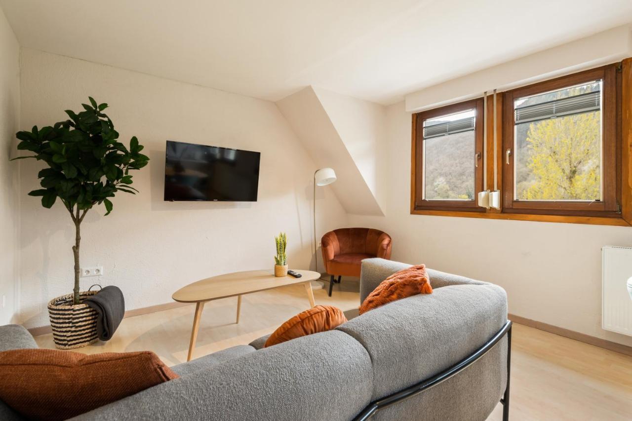 Haus Blaue Traube Mit Moselblick Apartman Ediger-Eller Kültér fotó