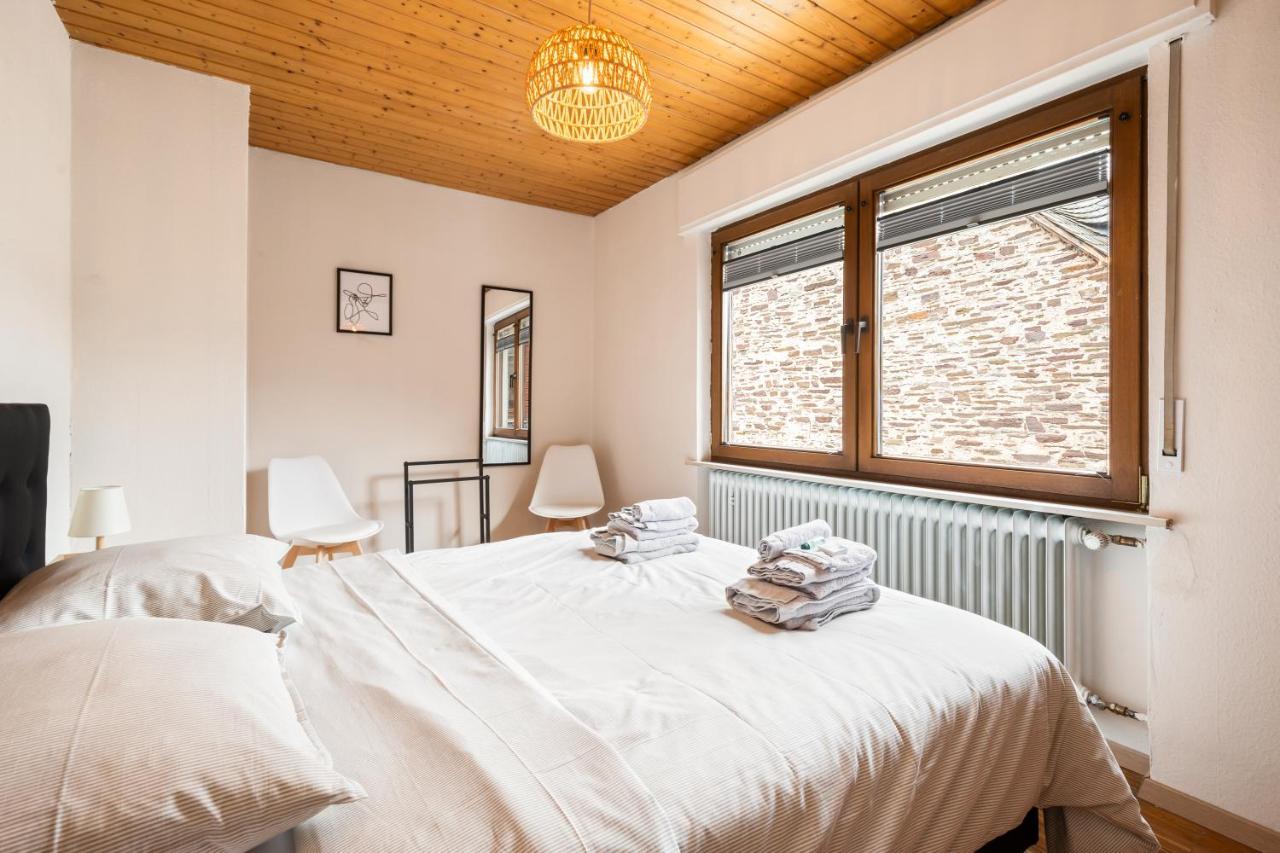 Haus Blaue Traube Mit Moselblick Apartman Ediger-Eller Kültér fotó