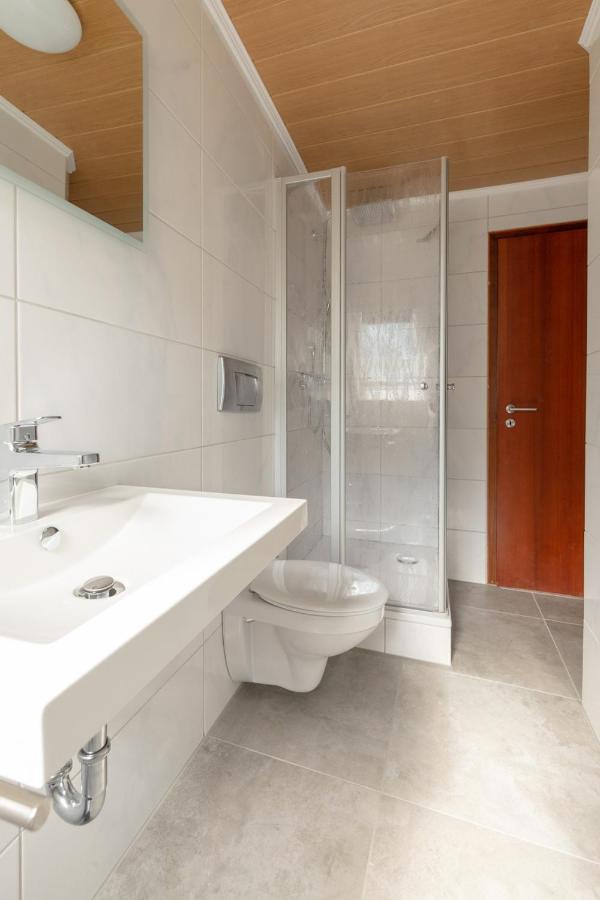 Haus Blaue Traube Mit Moselblick Apartman Ediger-Eller Kültér fotó
